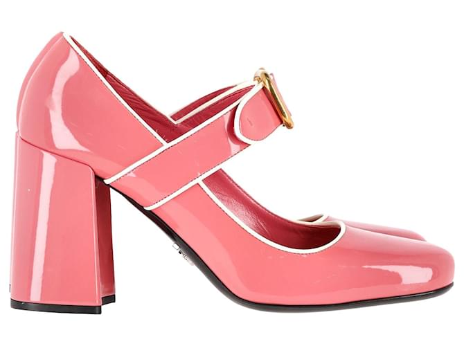 Zapatos de tacón Prada Mary Jane en charol rosa Cuero  ref.1089317