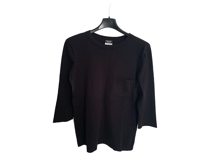 Top Chanel in cotone nero con maniche 3/4