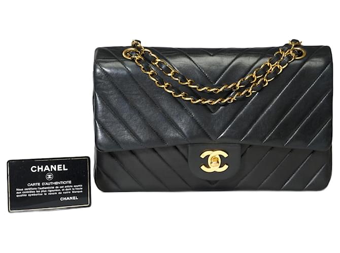 Sac Chanel Timeless/classic black leather - 101513  ref.1090145