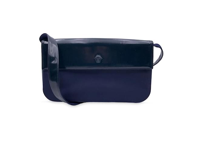 Gianni Versace Vintage Umhängetasche aus blauem Nylon und Leder Leinwand  ref.1090248