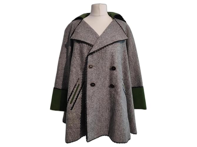 Chanel Coats, Outerwear Grey Wool  ref.1090670