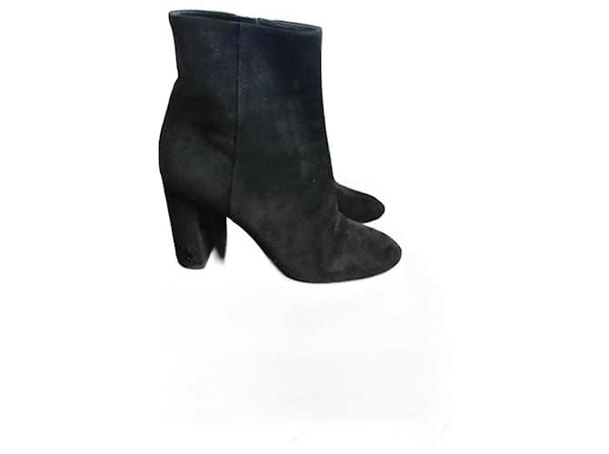 Loulou ankle boots Yves Saint Laurent Black Leather Deerskin  ref.1090976