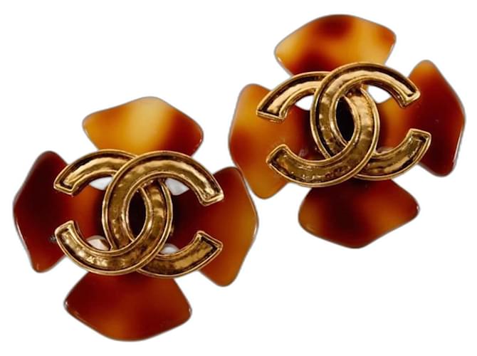 Rare Chanel 94P 1994 Spring Large Tortoise Clover Cross CC Clip on Earrings Brown Light brown Caramel Gold hardware Gold-plated Acetate Acrylic  ref.1091436