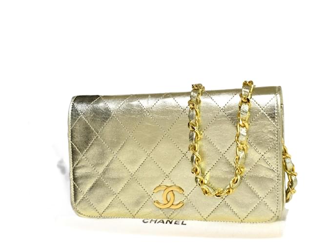 Chanel Mini matelassé Golden Leather  ref.1092505