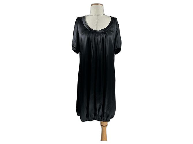 Miu Miu Seidenkleid Schwarz