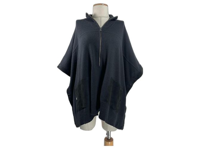 Autre Marque Repeat Luxury Poncho Strickjacke Schwarz Kaschmir Wolle
