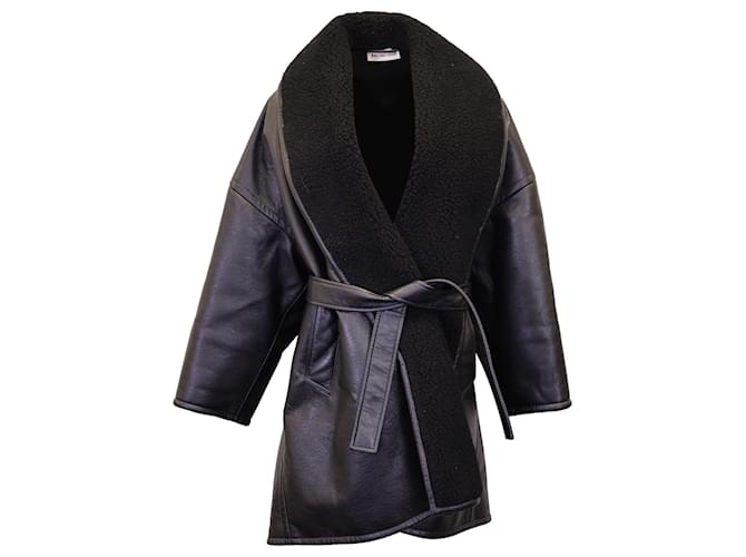 Balenciaga Abrigo extragrande con cinturón y ribete de piel de oveja sintética en piel sintética negra Negro Sintético Polipiel  ref.1098126