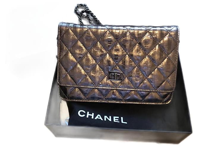 Chanel Wallet on chain mademoiselle clasp Silvery Leather  ref.1099204