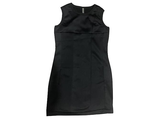 Peuterey Dresses Black Polyester  ref.1100380