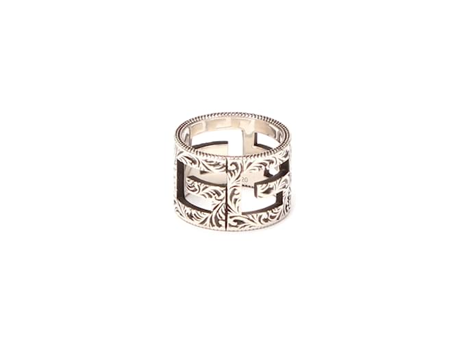 Anillo de metal ancho Gucci Silver G Cube Cut Out en excelente estado Plata  ref.1100518