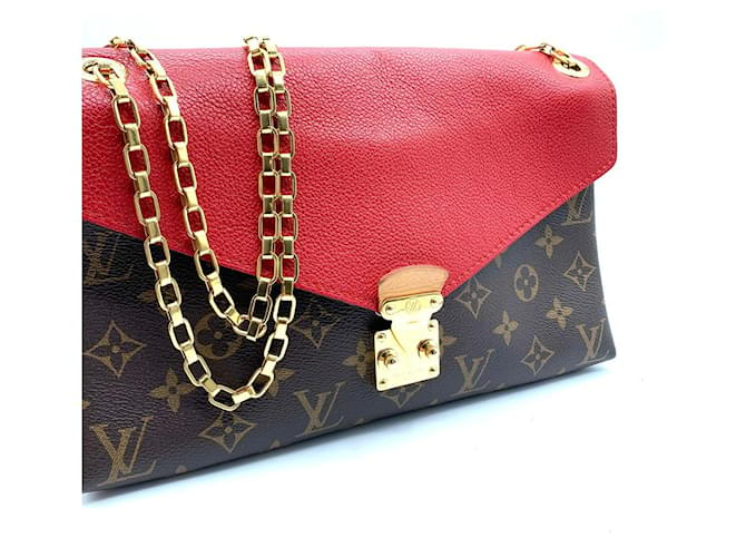 louis vuitton red leather flap  ref.1101517