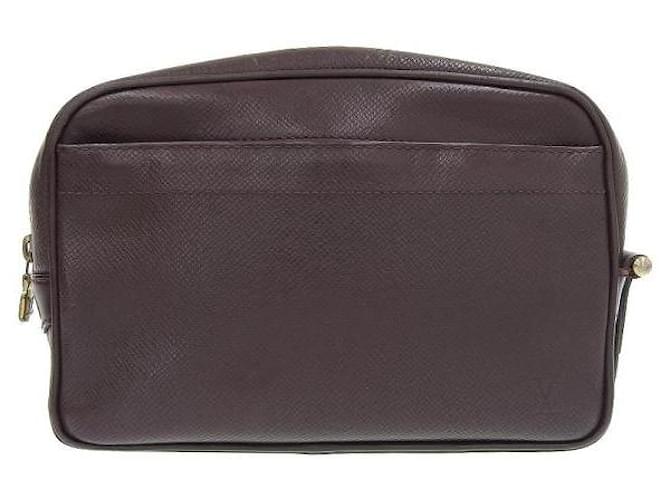 Louis Vuitton Taiga Kaluga Clutch Bag M30816 Purple Leather Pony-style calfskin  ref.1101606