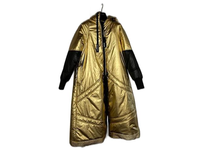 Roberto Cavalli Long puffer jacket Black Golden Polyester  ref.1101682