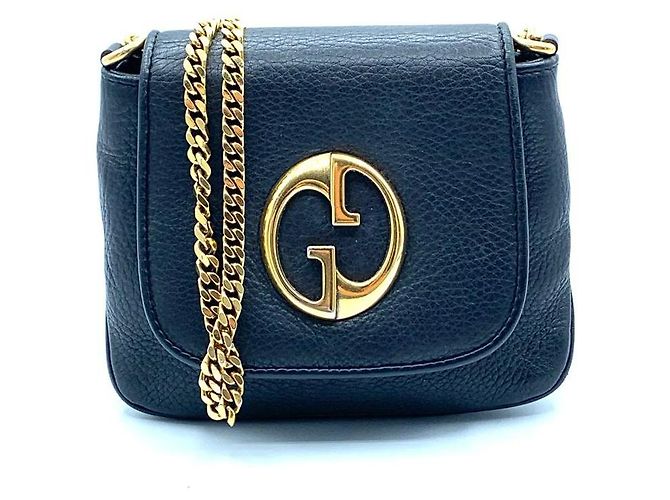 Bolsa de ombro Gucci em couro preto