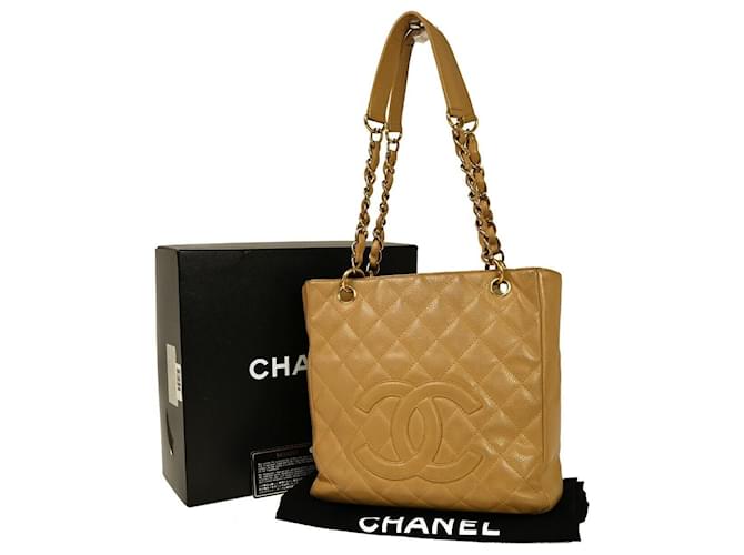 Timeless Chanel PST (Petite Einkaufstasche) Beige Leder  ref.1102673