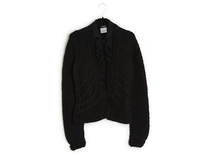 Chanel 03Eine schwarze Strickjacke aus Wolle und Rüschen FR36/38  ref.1102755