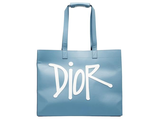 Bolsa grande com aplique de logotipo Dior Blue x Stussy Azul Couro Bezerro-como bezerro  ref.1103380