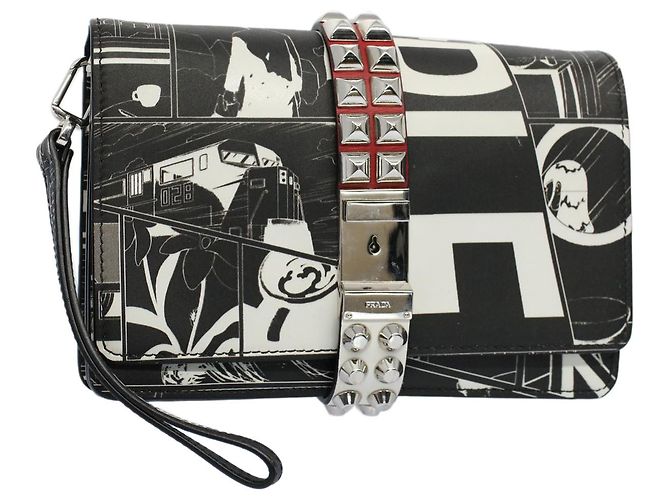 PRADA VITELLO COMICS Bolso Clutch Cuero Negro Blanco Auth 56942