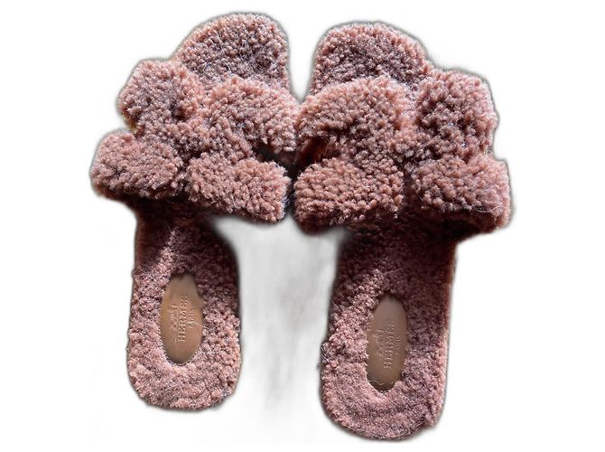 Hermès Oran Shearling Chocolate