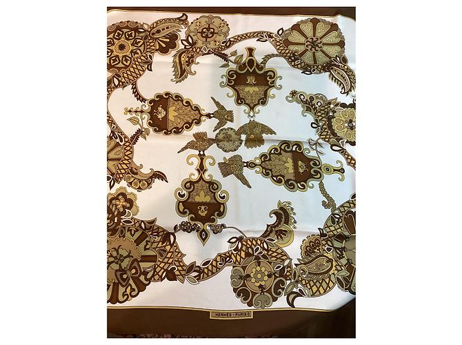 Lenço de seda Hermès Cinderella 90x90 cm Multicor