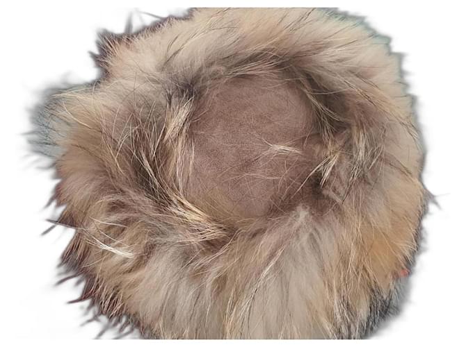 Yves Salomon Fox and suede fur hat Beige  ref.1107372
