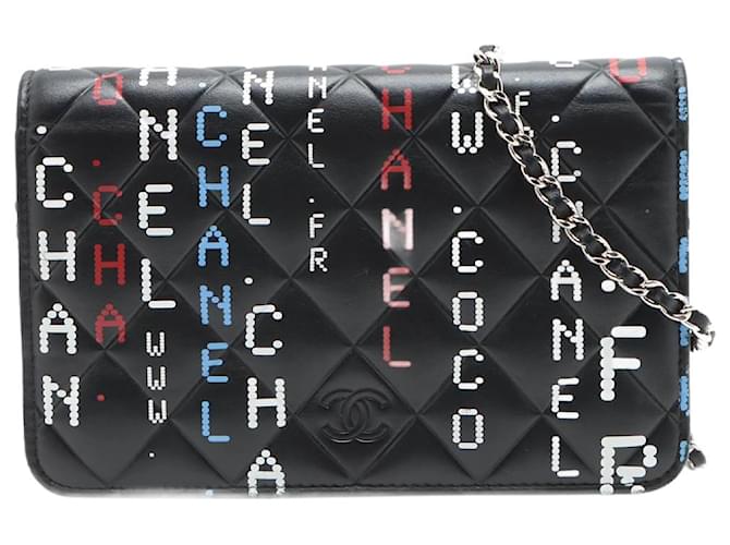 Wallet On Chain Chanel Schwarze Farbe 2017 Silbernes Portemonnaie mit Kette Leder  ref.1108170