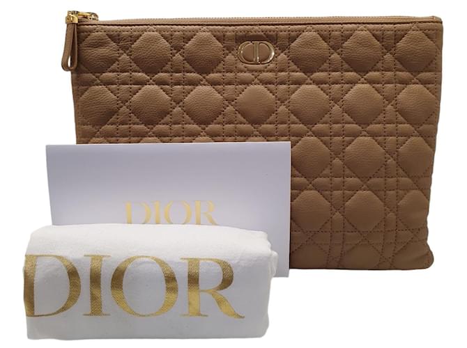 Christian Dior Handbags Beige Leather  ref.1108503