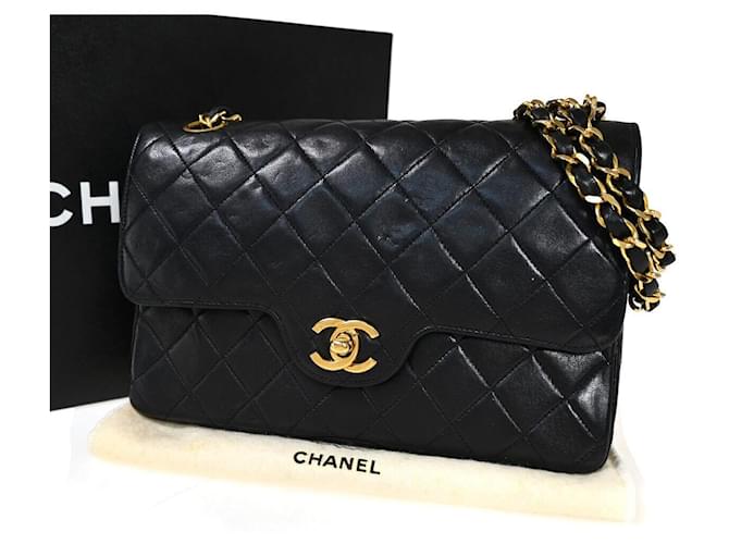 Timeless Chanel Matelassé Black Leather  ref.1110887