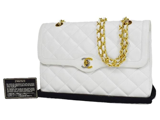 Timeless Chanel Flap bag White Leather  ref.1110942