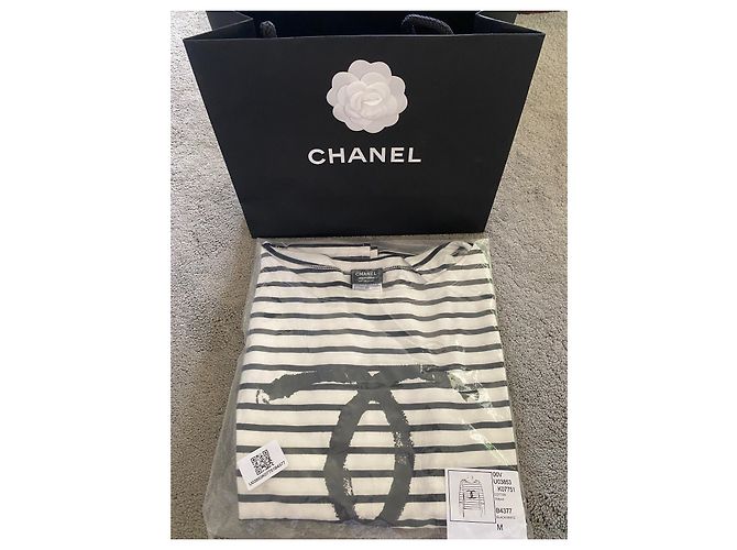 CHANEL CC Logo Uniform Top Size ** MUITO RARO E NOVO * Preto Branco