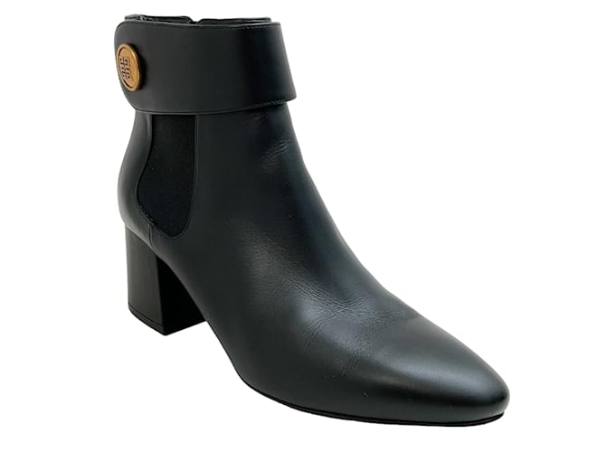 Givenchy Black Leather Booties with Gold Buttons  ref.1111631