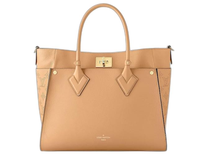 Louis Vuitton LV on My side handbag GM Beige Leather  ref.1112886