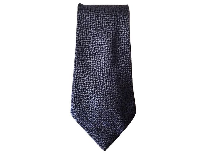 Cravatta Salvatore Ferragamo in seta blu navy