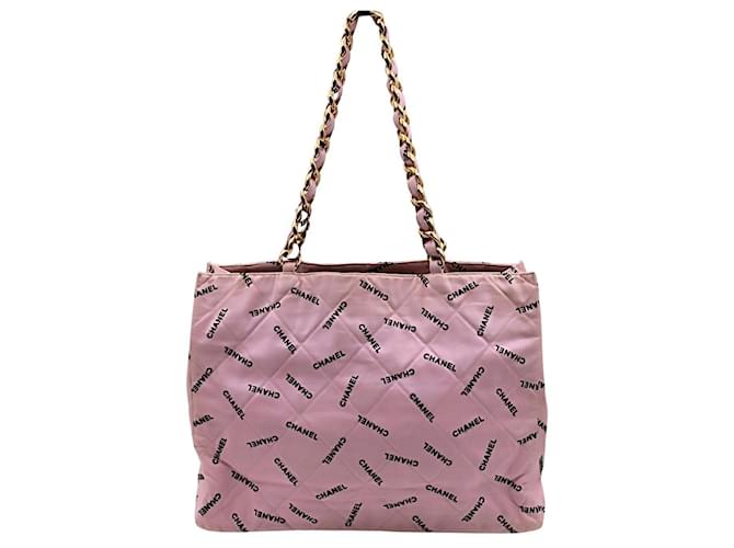 Bolsa de ombro Chanel vintage em lona rosa com corrente  ref.1114054