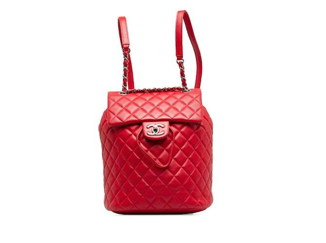 Chanel CC-Rucksack aus gestepptem Leder mit Kette Rot Lammfell  ref.1114491