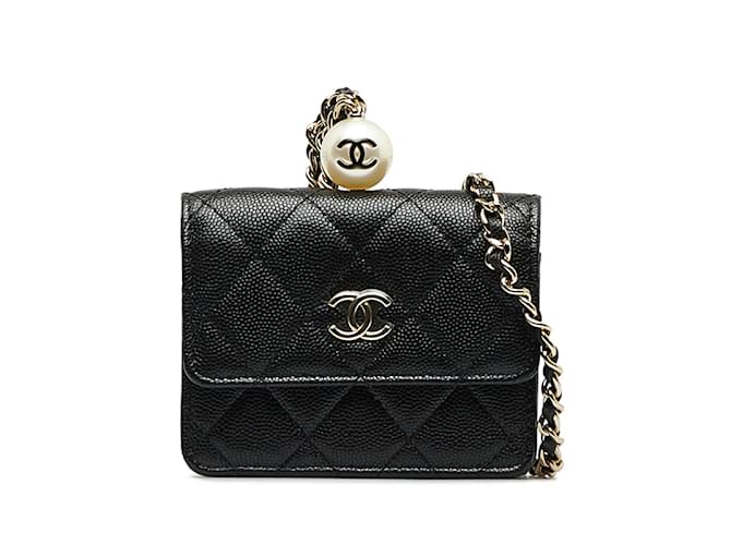 Chanel Monedero CC acolchado con cadena de caviar Negro Cuero  ref.1114492