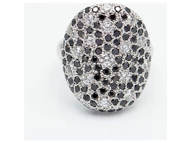 Autre Marque Weißgold-Diamantring. 