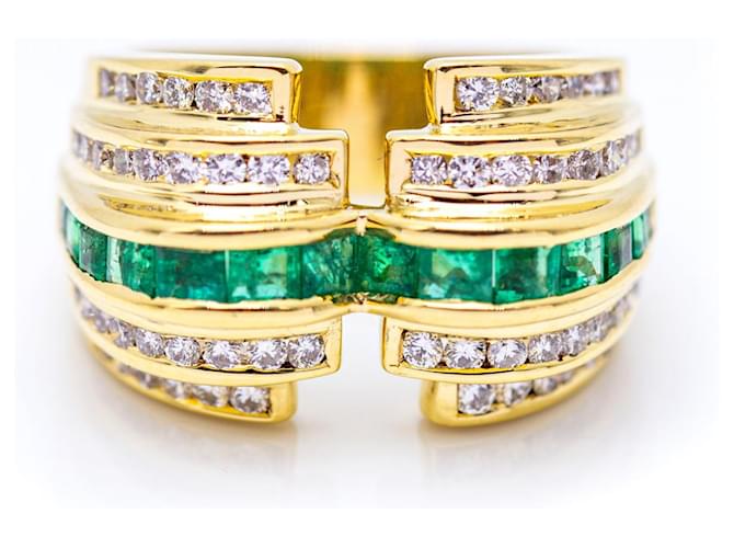 Autre Marque Diamond and Emerald Ring White Golden Green Dark green White gold Yellow gold  ref.1116445