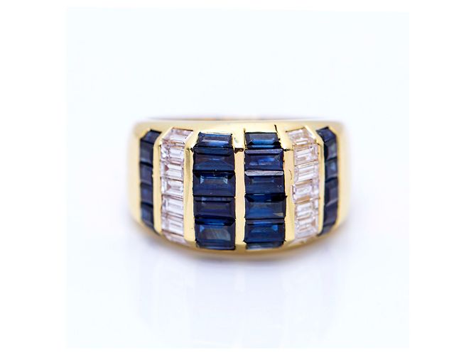 Autre Marque Weißgoldring mit Baguette-Saphiren Blau Golden