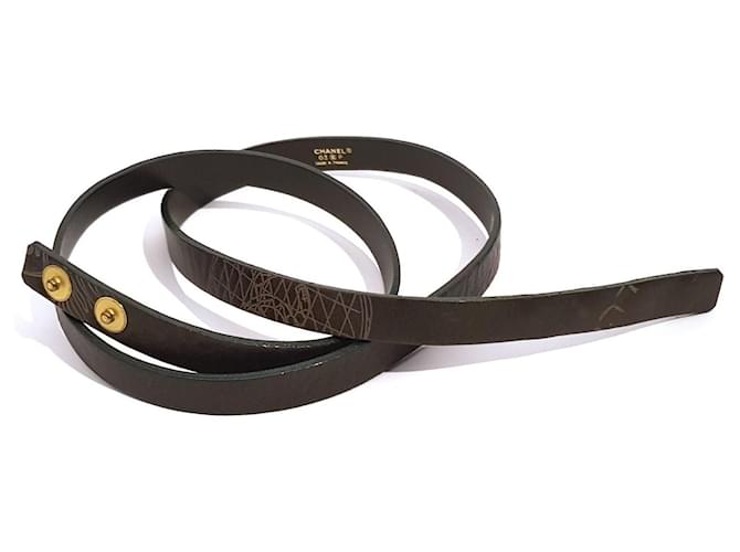 Chanel Belts Khaki Leather  ref.1116743