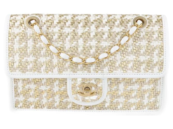 Chanel Gold/Borsa con patta in tessuto bianco D'oro Pelle  ref.1117043