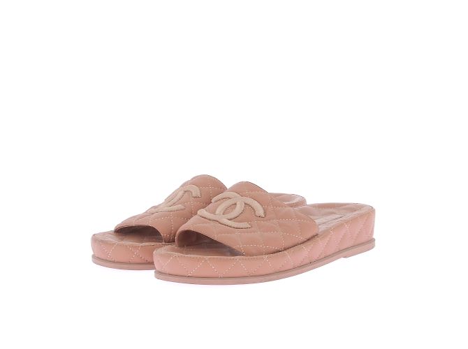 CHANEL Mules y zuecos T.UE 38 Cuero Rosa