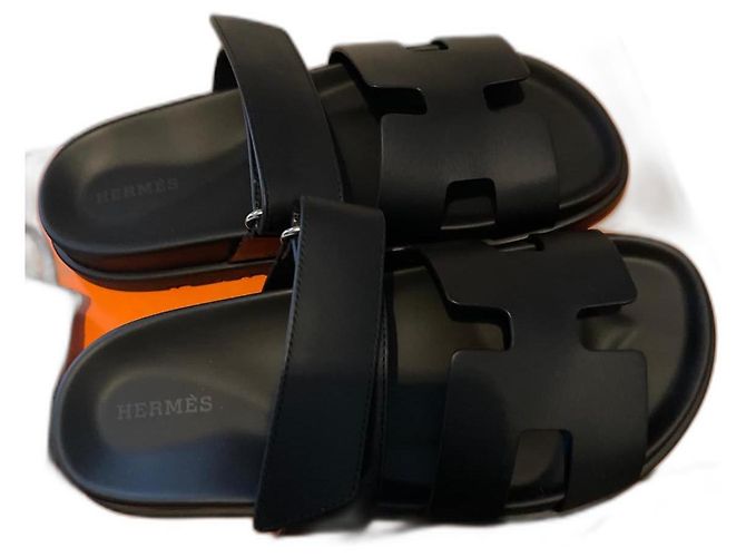 Hermès Cyprus leather sandals black
