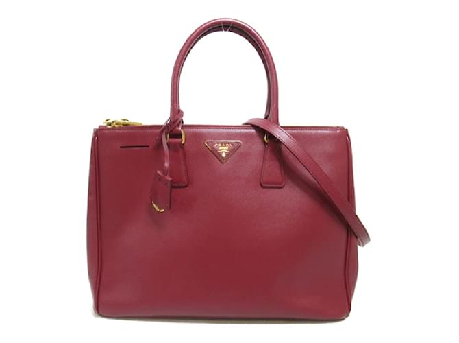 Prada Tote con cremallera y forro saffiano Roja Cuero Becerro  ref.1120320