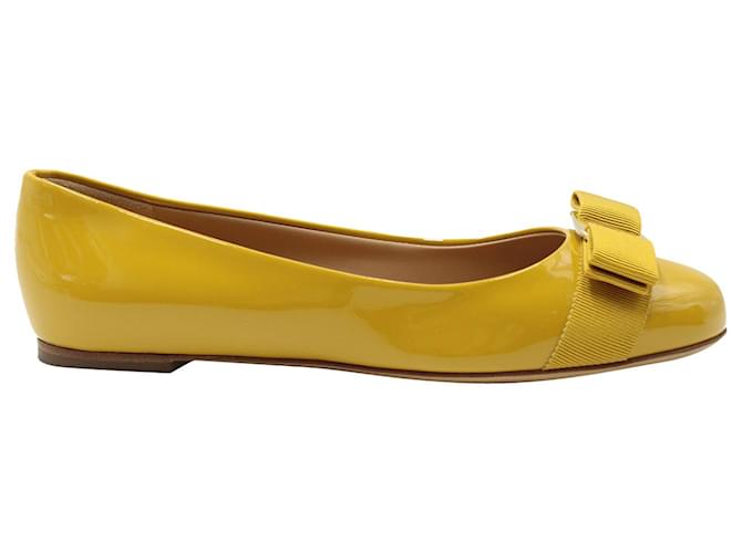 Salvatore Ferragamo Varina Ballet Flats in Yellow Patent Leather  ref.1121231