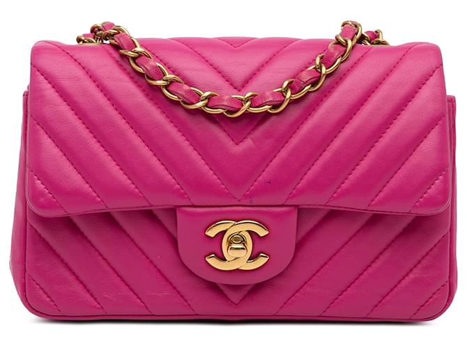 Solapa clásica de piel de cordero Chanel Pink Mini Chevron Rosa Cuero  ref.1121592