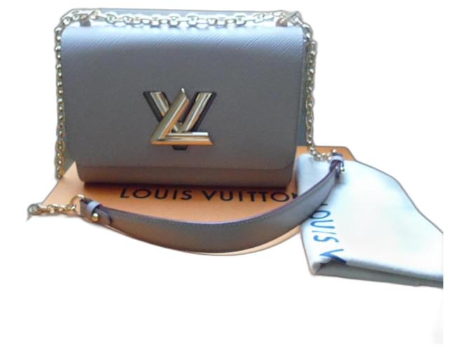 Louis Vuitton TWIST MM BAG Beige Leather  ref.1122024