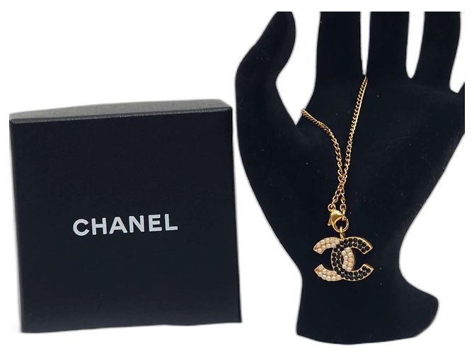 Pulsera Chanel Coco de cadena dorada Dorado