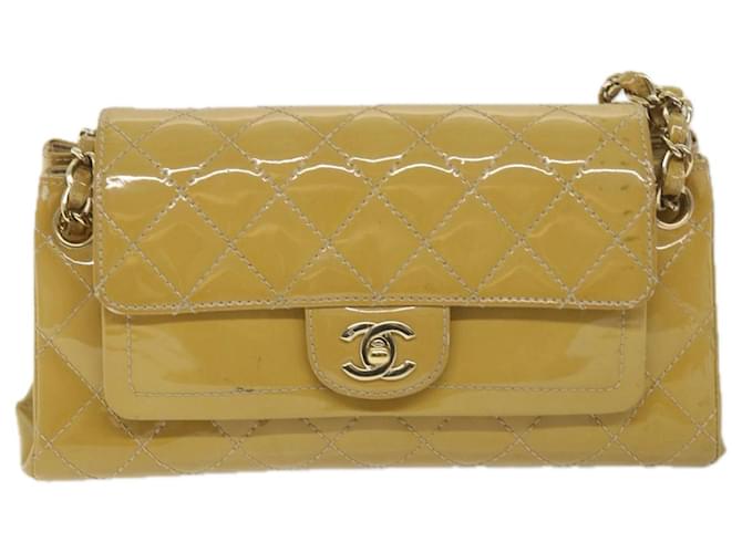 Chanel Matelassé Yellow Patent leather  ref.1122949