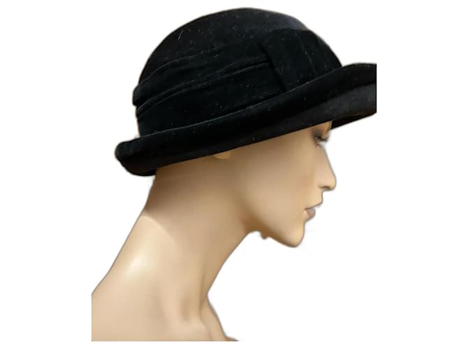 Autre Marque Hats Black Wool  ref.1124501